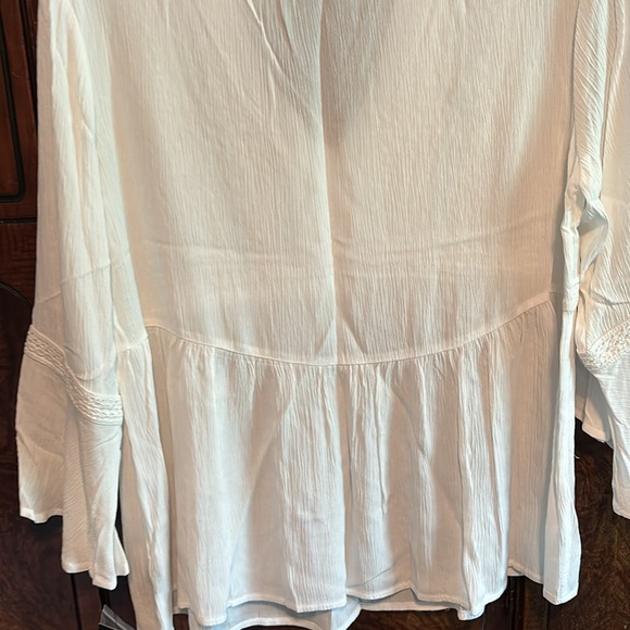 Ladies Blouse - Picture 7 of 7